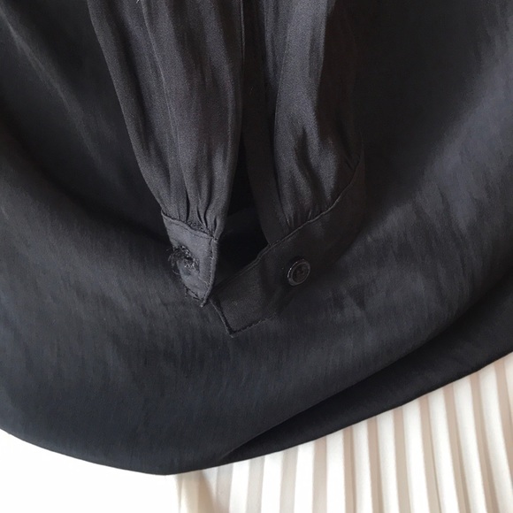 Calvin Rucker wrap top - Picture 4 of 6